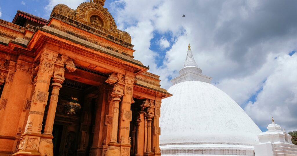 kelaniya temple