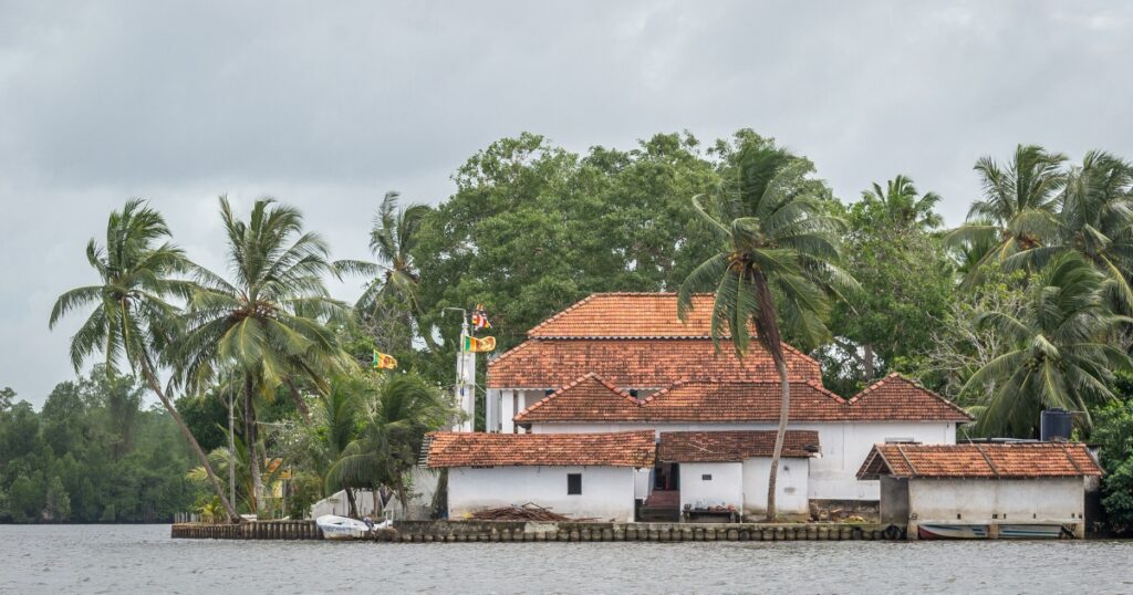 madu river temple