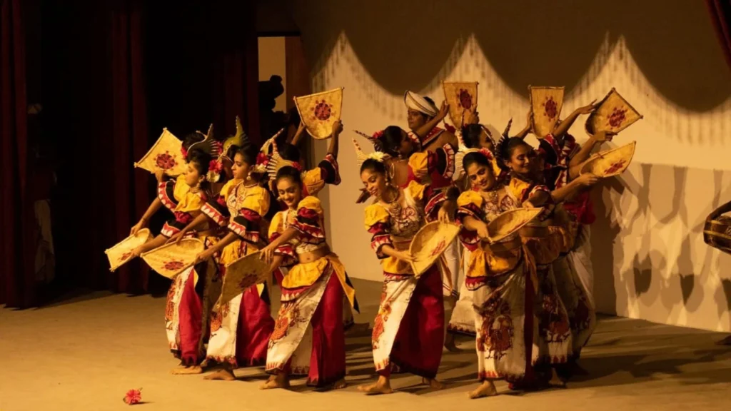Premier Tours 5 habarana culture dance 4