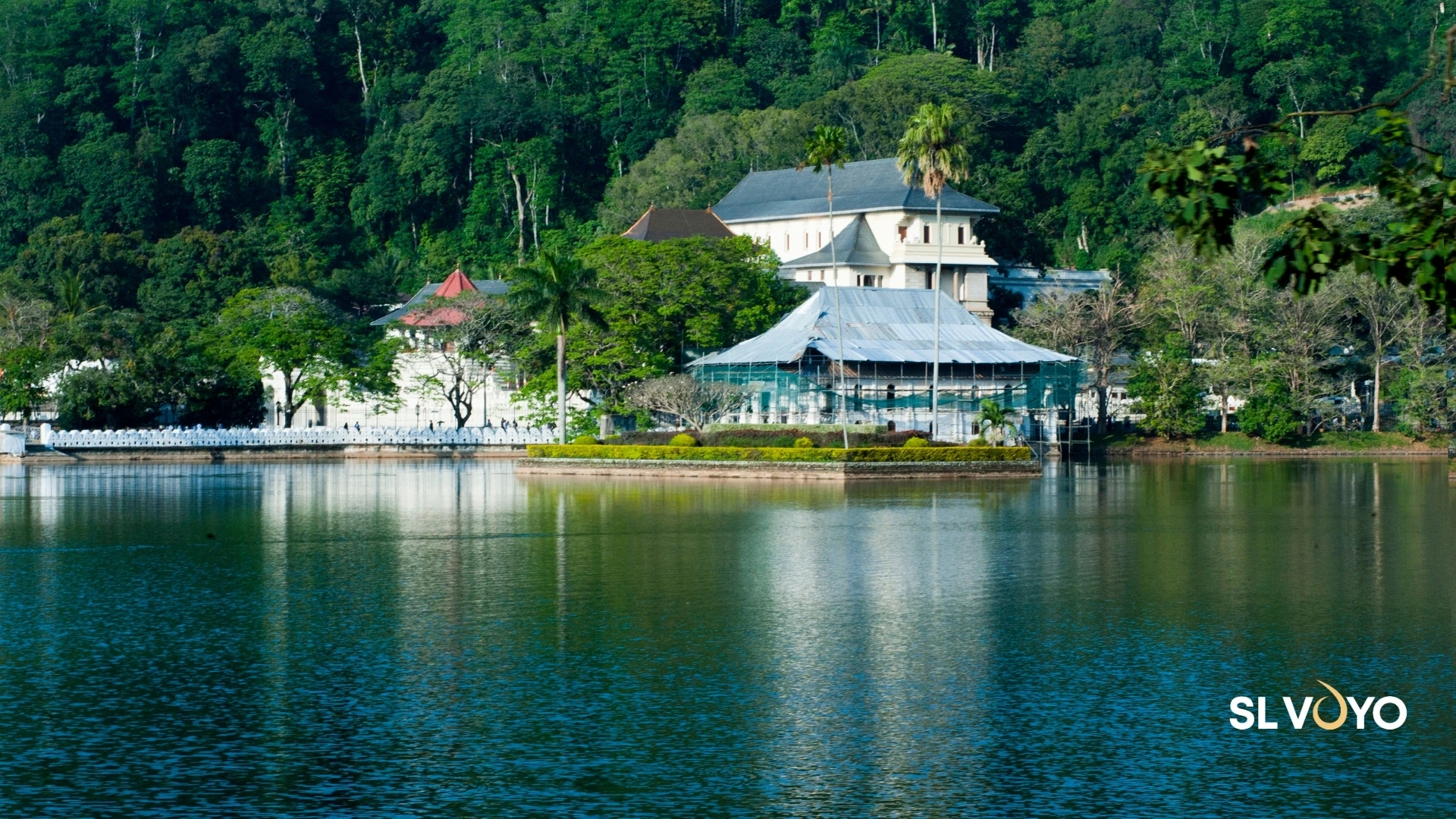 Kandy Lake