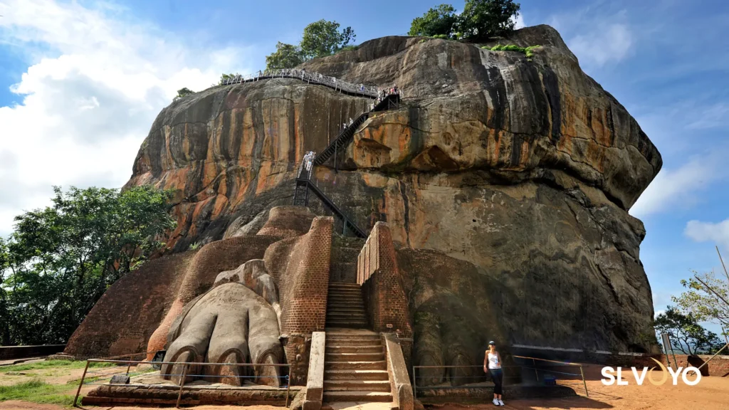sigiriya lions gate