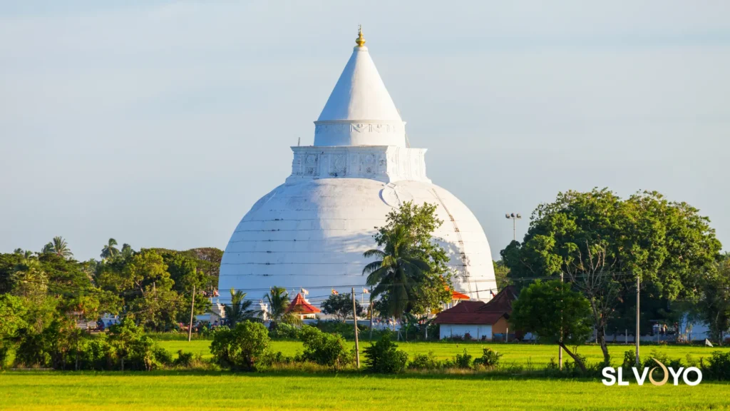 Tissamaharama Raja Maha Vihara near Kataragama