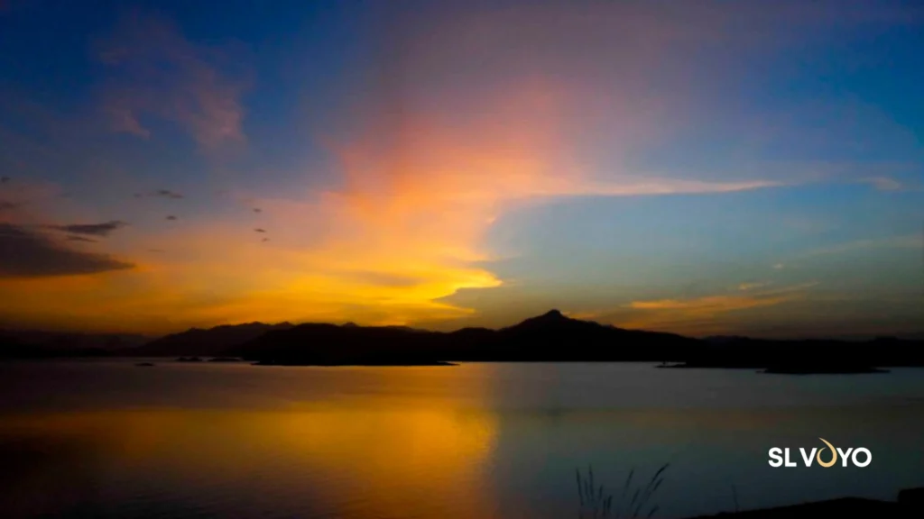 evening-senanayaka-samudraya