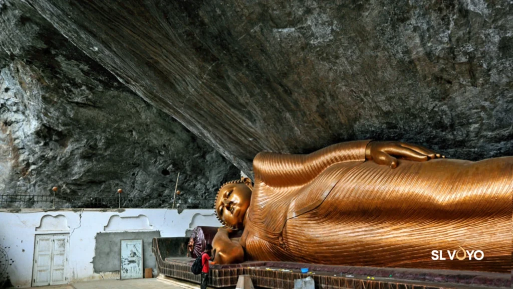 pahiyangala-budhdha-statue