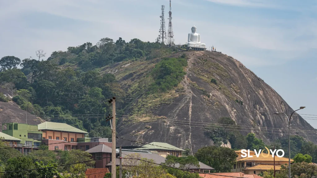 Athugala Elephant Rock Kurunegala