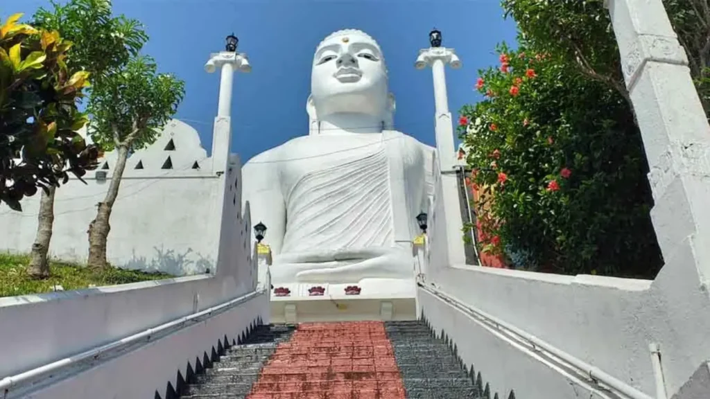 Bahirawakanda statue