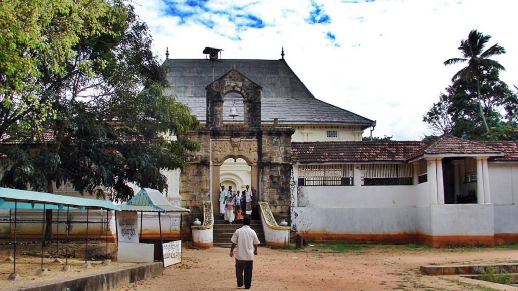 Hanguranketha ancient ruins temple