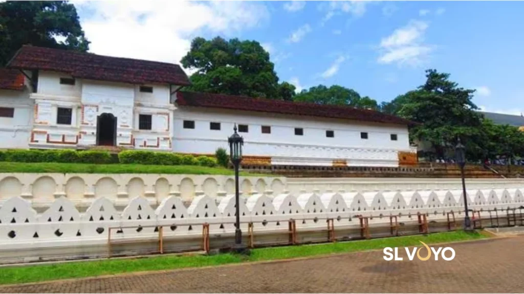 Kandy royal palace heritage Sri Lanka