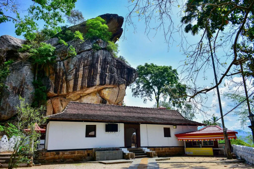 Ridee Viharaya Silver Temple