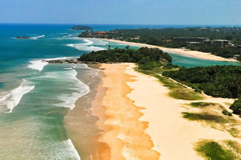 Sri Lanka southern coast ocean road trip