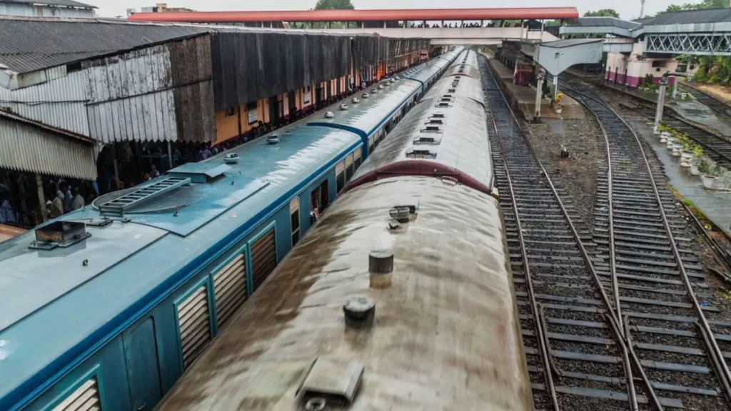 Maradana Train