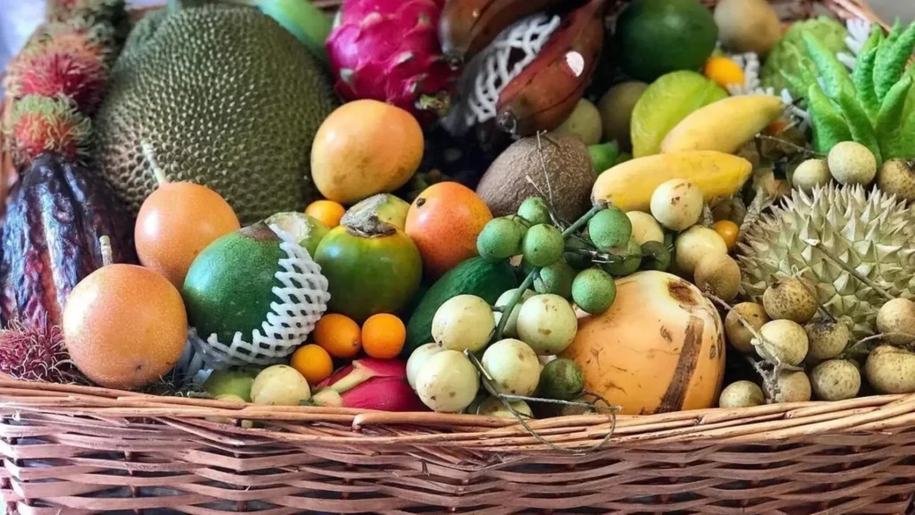 A beautifully arranged basket of tropical Sri Lankan fruits1