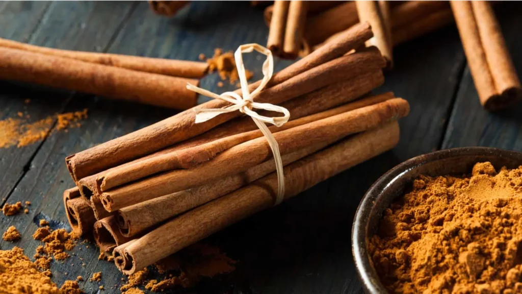 Rolled cinnamon sticks